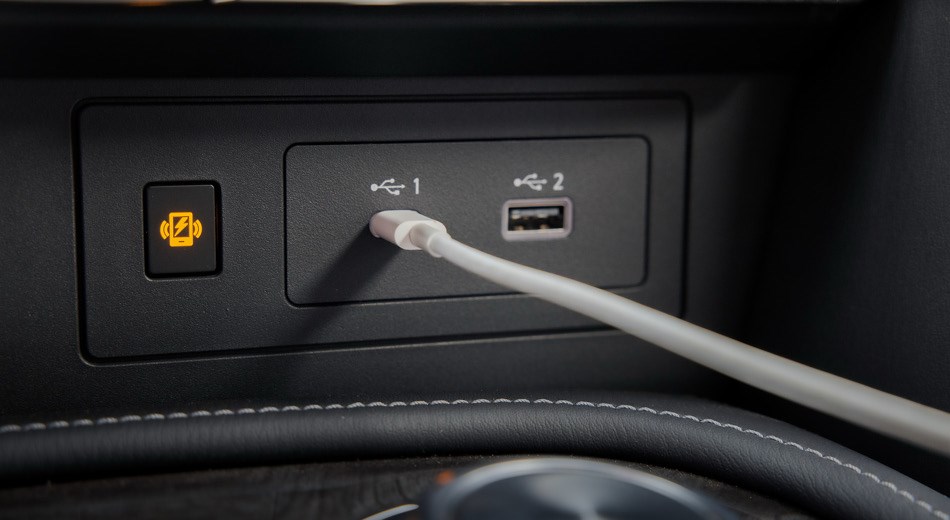 USB-A et USB-C-Vehicule Feature Image